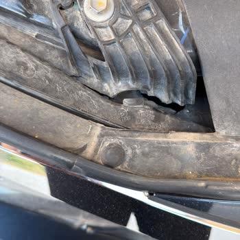 Honda Civic Far Değişimindeki Hatalı İşlem Ve Kaba Servis Tutumu