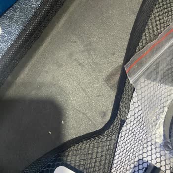 Kırık Ve Çiziklerle Gelen Kullanılmış Görünen Drone Ürünü