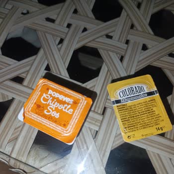 Popeyes Ve Yemeksepeti'nden Bayat Ve Eksik Ürün İçin Tam İade Talebi