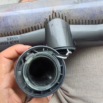 Garanti Kapsamındaki Dyson Süpürge Başlığı Ayrıldı, Ücretsiz Tamir Veya Değişim Talebi