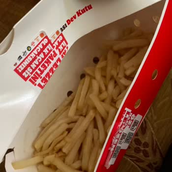 Burger King Şubesinde Sürekli Hijyen Ve Kalite Sorunu Çiğ Ve Kirli Patatesler