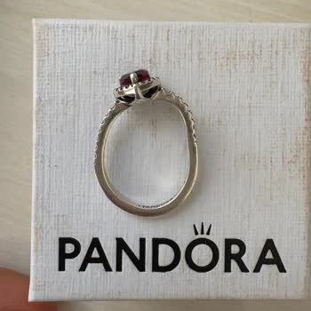 Pandora Yüzüğüm Anında Bozuldu, Mağaza Değişim Reddi