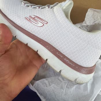 Skechers Ayakkabısında Hızlı Renk Atması Ve Çatlak Oluşumu