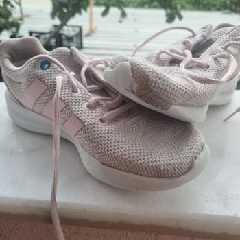 Adidas Ayakkabım Deforme Oldu, Mağaza Açıklama Yapmadı
