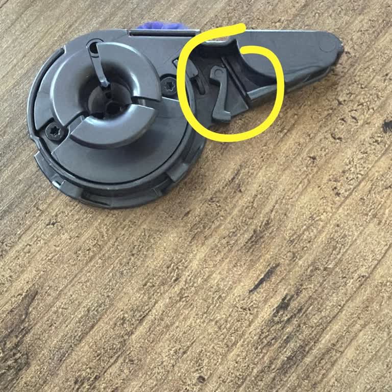 Dyson Sert Zemin Başlığı Pin Kırıldı, Garanti Kapsamı Red Edildi
