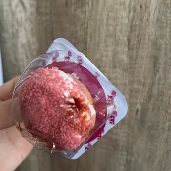 Eti Gıda Daha Paketin Dışından Bile Bozuk Olduğu Görünüyor
