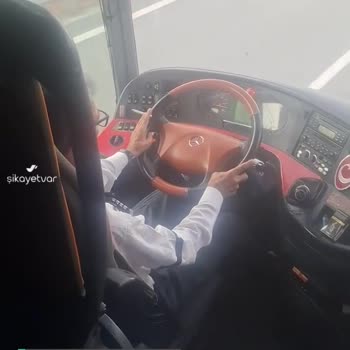 İstanbul Kalesi Seyahat Yoldayken Sigara İçen Şoför!