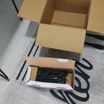 Media Markt'tan Açılmış Kutulu Kullanılmış Ütü Gönderildi