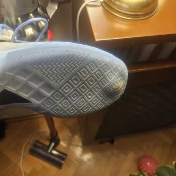 Kısa Sürede Balonlu Tabana Sahip Nike Kobe Protro Ayakkabısının Değişim Ve İade Talebi