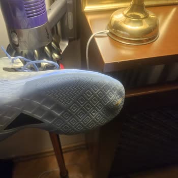 Kısa Sürede Balonlu Tabana Sahip Nike Kobe Protro Ayakkabısının Değişim Ve İade Talebi