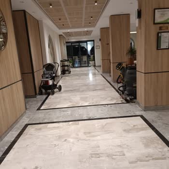 Adahan Hotel Gümüldür Denizi Oldukça Kirliydi, Sahili Çok Cazip Değildi