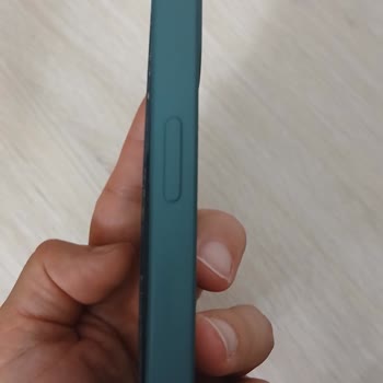 İPhone 13 Bataryası Şişti, Ücretsiz Değişim Talebi