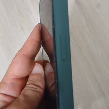 İPhone 13 Bataryası Şişti, Ücretsiz Değişim Talebi