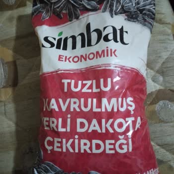 BİM Simbat Çekirdeği Paketteki Görseli Yanıltıyor, Çekirdekler Küçük Ve Bayat