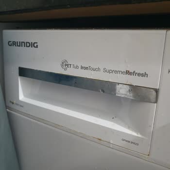 Kıyafetleri Yırtan Çamaşır Makinesi İçin Ürün Değişimi Talebi