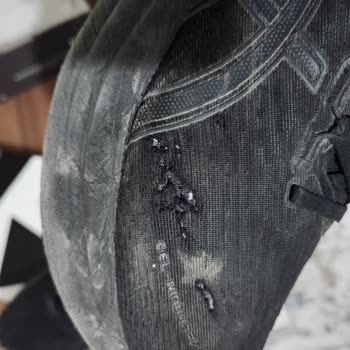 Asics Nimbus 27 Ayakkabısının Yan Açılması Ve Kargo İadesi Reddi