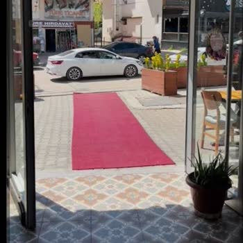 Kahramankazan Engelsiz Kafe Çalışanının Müşteriyi Fiziksel Olarak Sarsması