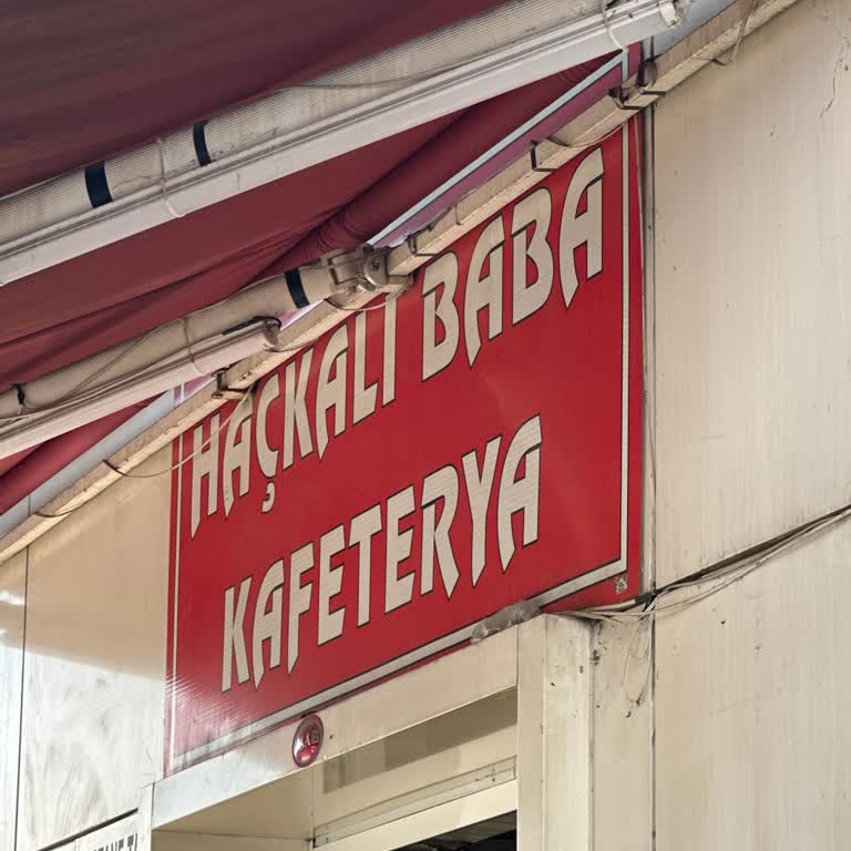 Kantinde Temizlik Eksikliği, Alaycı Personel Ve Aşırı Fiyatlar