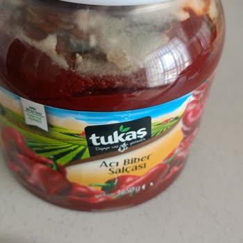 Tukaş Biber Salçası Tarihi Geçmemiş Olmasına Rağmen Kısa Sürede Küflendi