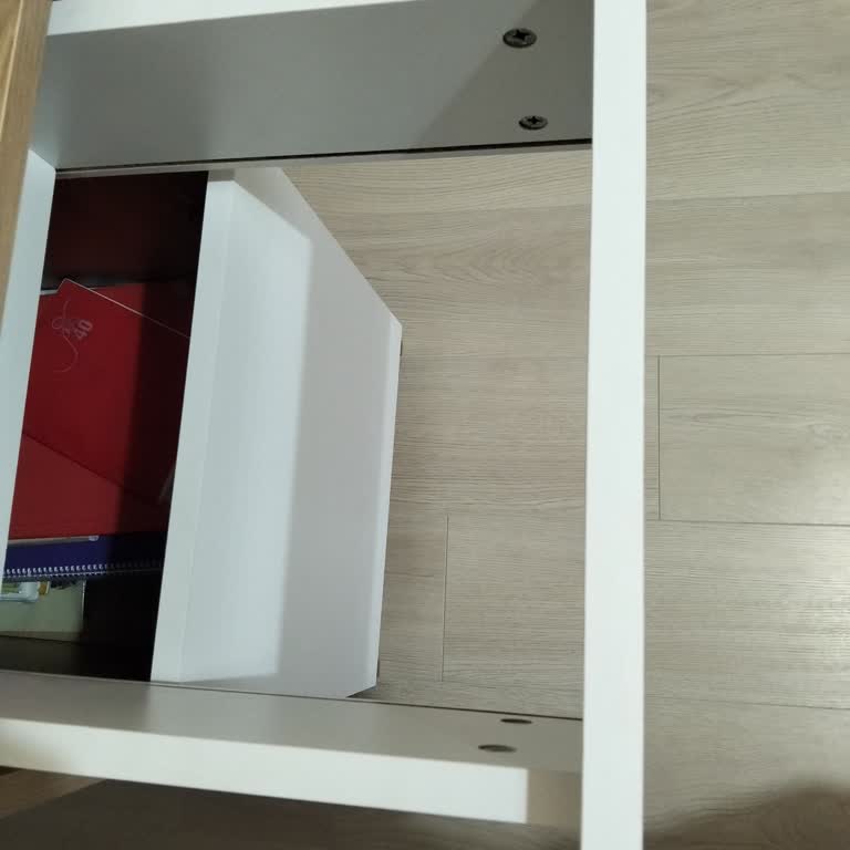 Eksik Çekmece İç Suntası İçin Yanıt Bekliyor