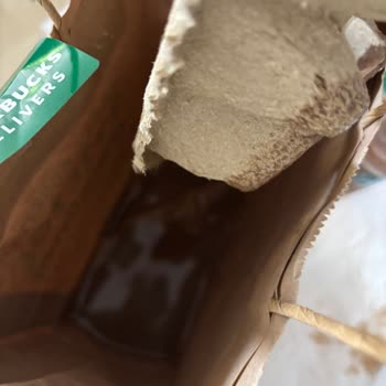 Starbucks Konacık Şubesinden Gelen Dökülmüş İçecekler Sebebiyle Mağduriyet