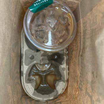 Starbucks Konacık Şubesinden Gelen Dökülmüş İçecekler Sebebiyle Mağduriyet