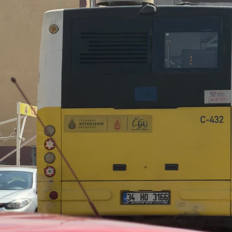Sürücünün Durağı Bilerek Geçmesi Ve Yolcu Almayı Reddetmesi