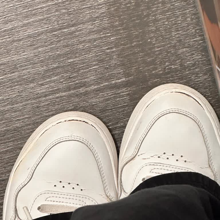 Lacoste T-Clip Ayakkabımın Hızlı Aşınması Ve Garanti Reddi