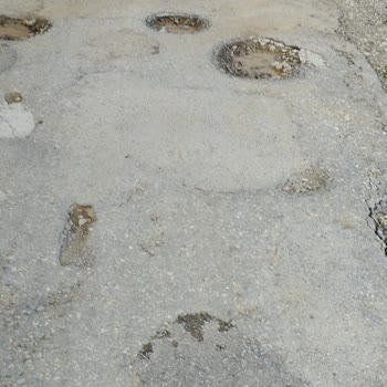 Datça’da Bozuk Yollar Ve Altyapı Sorunları Vatandaşları Hayal Kırıklığına Sürükledi
