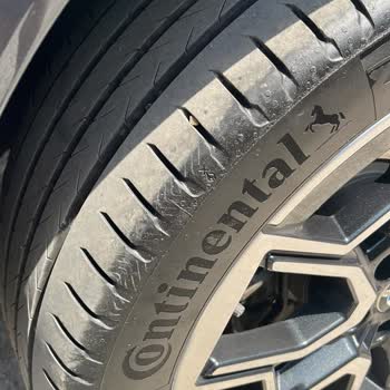 Yeni Alınan BMW X1’de Ön Lastik Aşırı Aşınması Ve Cam Tavan Problemi İhmal Edildi