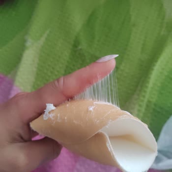 Çift Taraflı Yapışkanlı Göğüs Pedi Ürününde Aşırı Yapışkan Kalıntı Ve İade Talebi