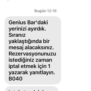 Apple Store Bağdat Caddesi'nde Yanıltıcı Bilgi Ve Özür Bekleyen Müşteri
