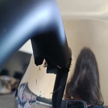 Kırık Çaydanlık Ve Cevapsız Mağaza İletişimi