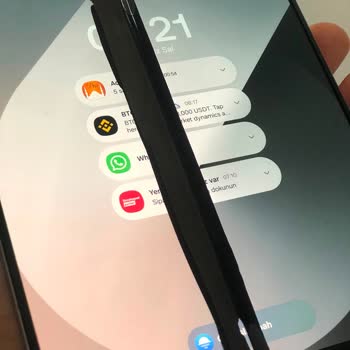 Samsung Galaxy Z Fold 6 Ekran Kararması Ve Haksız Onarım Ücreti Talebi