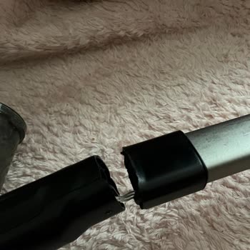 Philips Dikey Süpürge Motor Üst Bölümü Aniden Ayrıldı, Kullanılamaz