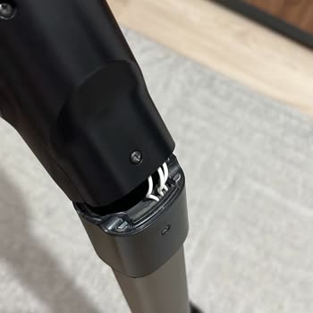 Philips Dikey Süpürge Motor Üst Bölümü Aniden Ayrıldı, Kullanılamaz