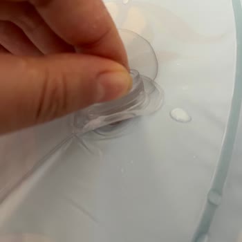 Mavi Zıbın Eksik, Su Matı Hasarlı Ve Kullanılamaz