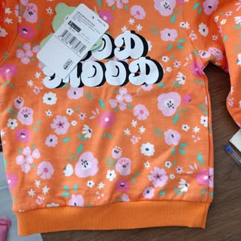 Defolu Sweatshirt Değişiminde Yanlış Ürün Ve Uzayan İletişim
