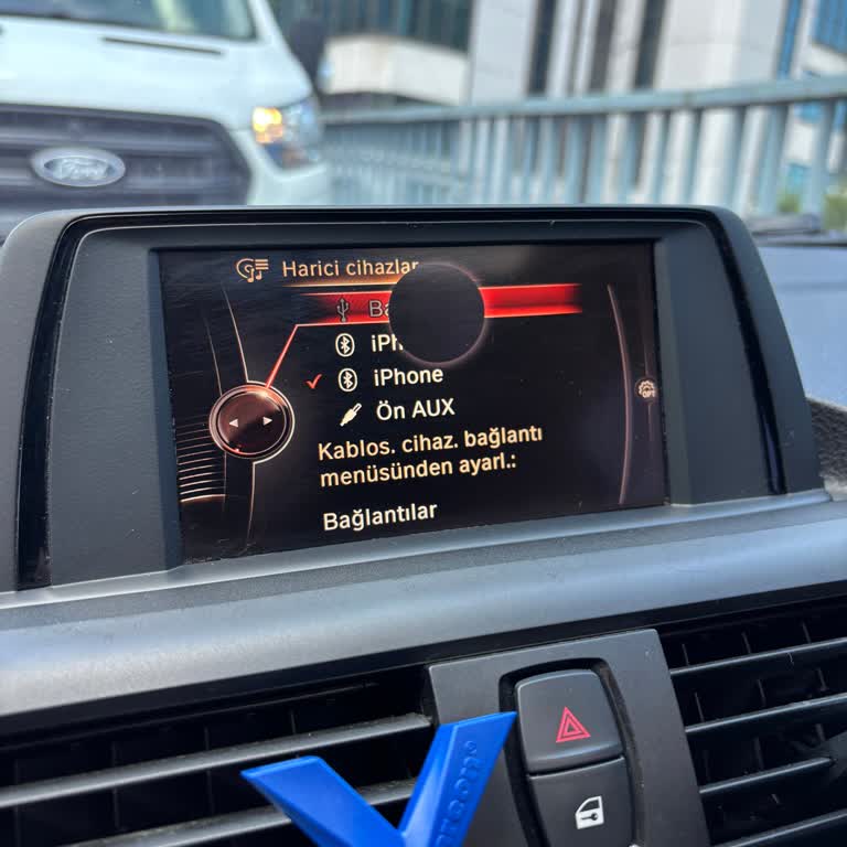 BMW 116d Multimedya Ekranındaki Kronik Koyu Leke Sorunu Ve Ücretsiz Değişim Talebi