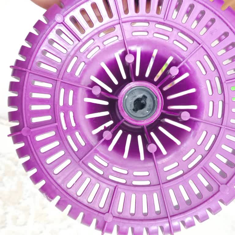 Parex Thunderbolt Pedallı Mop'ta Pedal Takılıyor Ve Dönen Sepet Aşındı