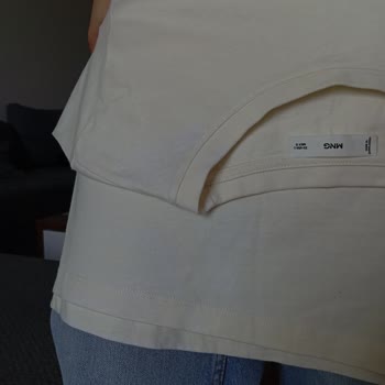 Mango Tişörtte Yıkama Sonrası Görünür Beyaz Lekeler Ve Mağaza Çalışanlarının İlgisizliği