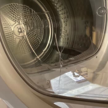 Kurutma Makinesinde Hatalı Çalışma, Çatlak Cam Ve Cevapsız Servis