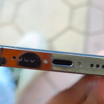 Gürgençler Şubesinde Akıllı Telefon Vidalarının Bozulması Ve Açma Sorunu