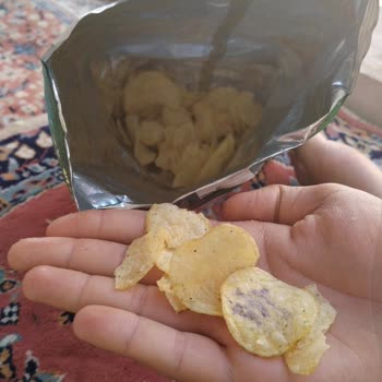 Mor Çizgili Cips Ve Lays'tan Cevapsızlık