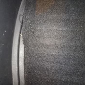 Garanti Kapsamındaki Renault Megane Bagaj Halısı Su Alması Nedeniyle Bozuldu, Değişim Talep Ediyorum