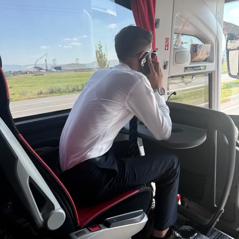 Kaba Muavinin Tutumu Ve Geç Çıkan Otobüs Şikayeti