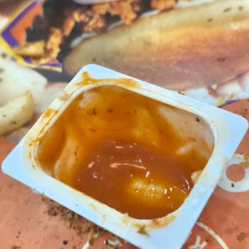 Bahçeşehir Strada Popeyes Şubesinde Soğuk, Küçük Ve Kıl İçeren Sos Sorunu
