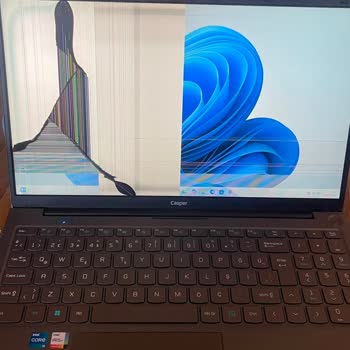 Kırılan Laptop Ekranı İçin PTT Kargo’dan Tazminat Talebi