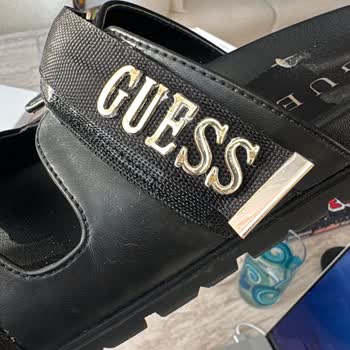 Guess Terliklerde Hızlı Deformasyon, Mağazadan Kaba İade Reddi