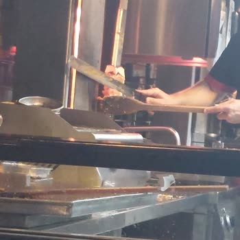 Etlik Şubesinde Çiğ Ve Isıtılmamış Döner Satışı Sağlık Riski
